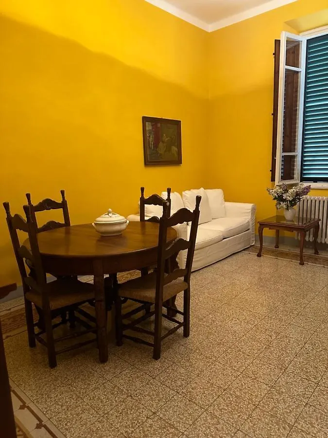 루카 Augusto House 아파트