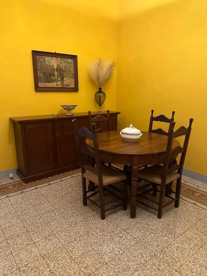 Augusto House Apartment Lucca Italy